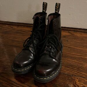 DR. MARTENS Boot Size US 6